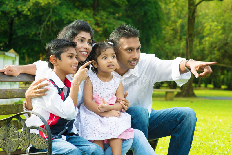 5 Best health insurance Plans for Middle-Class Family in India for 2021