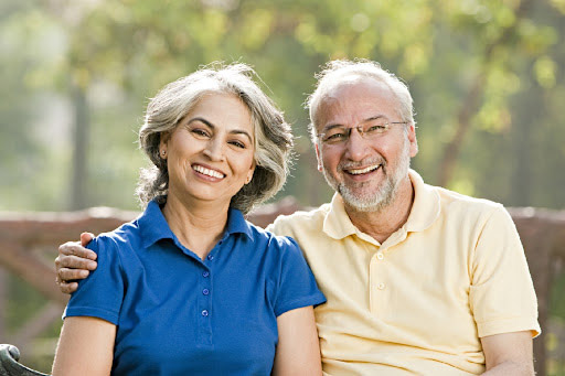 Senior Citizen Health Plans or Regular Health Plans: Which one you choose?